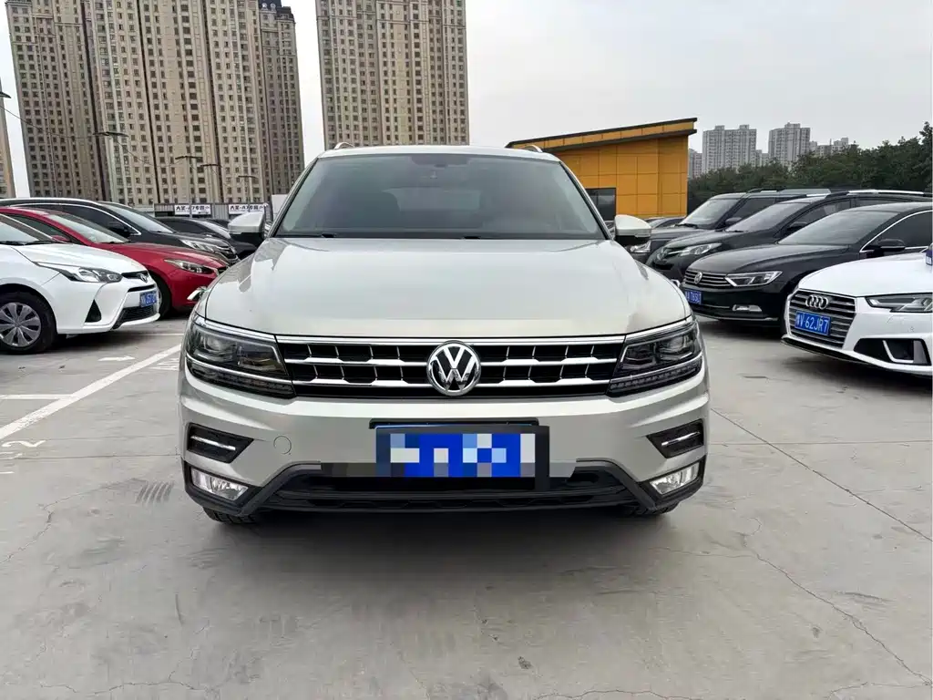 Volkswagen Tiguan L