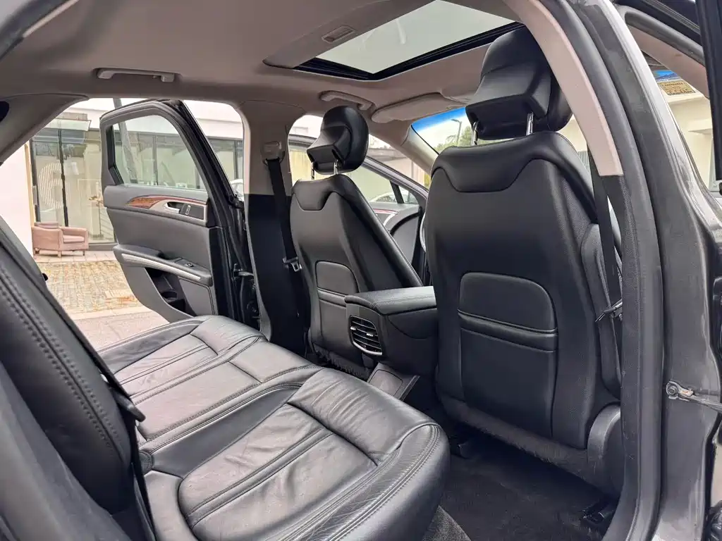 Lincoln MKZ