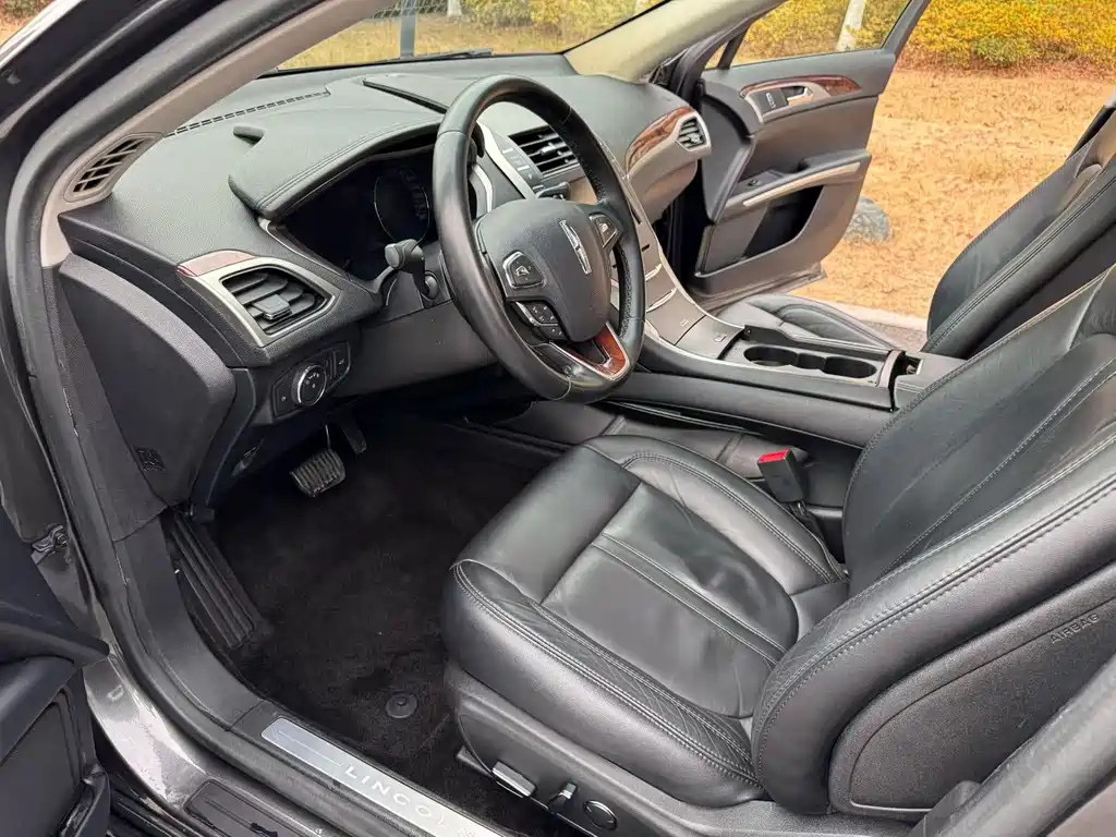 Lincoln MKZ