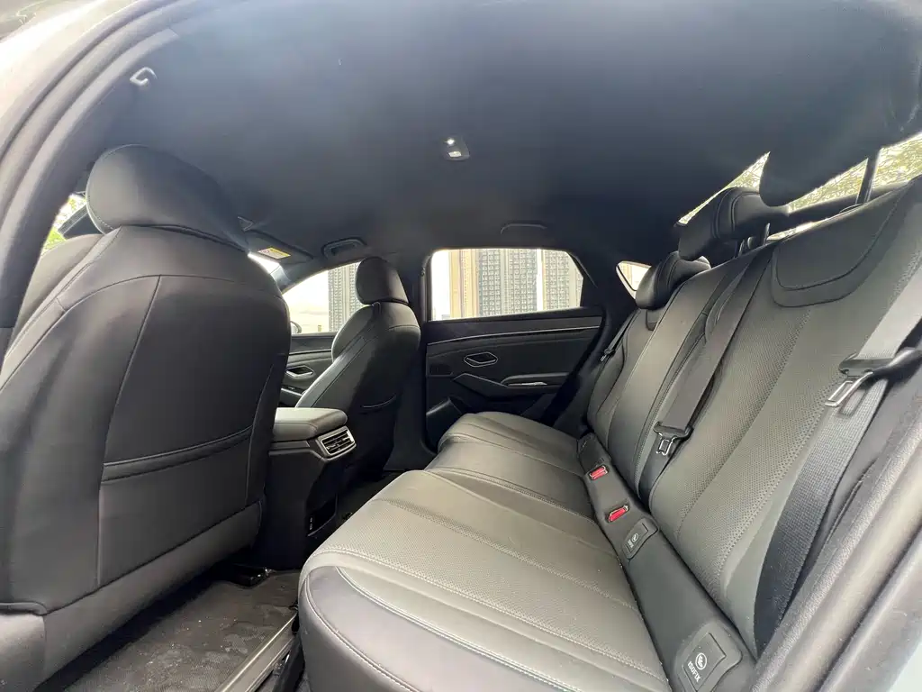 BYD Qin L