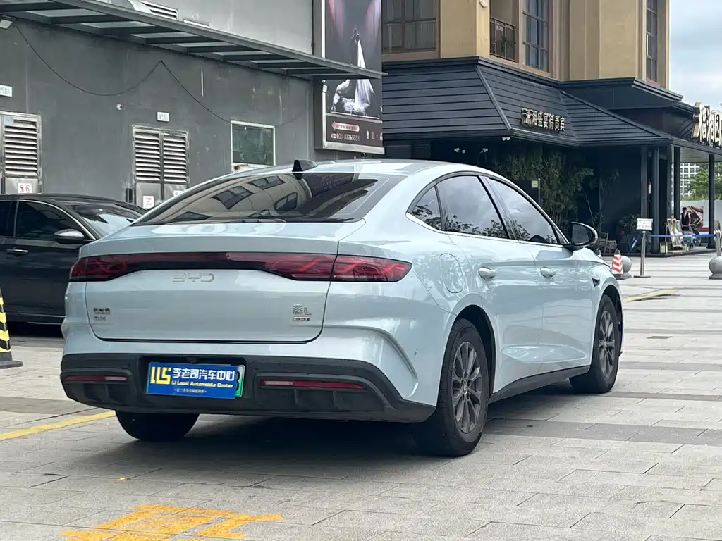 BYD Qin L