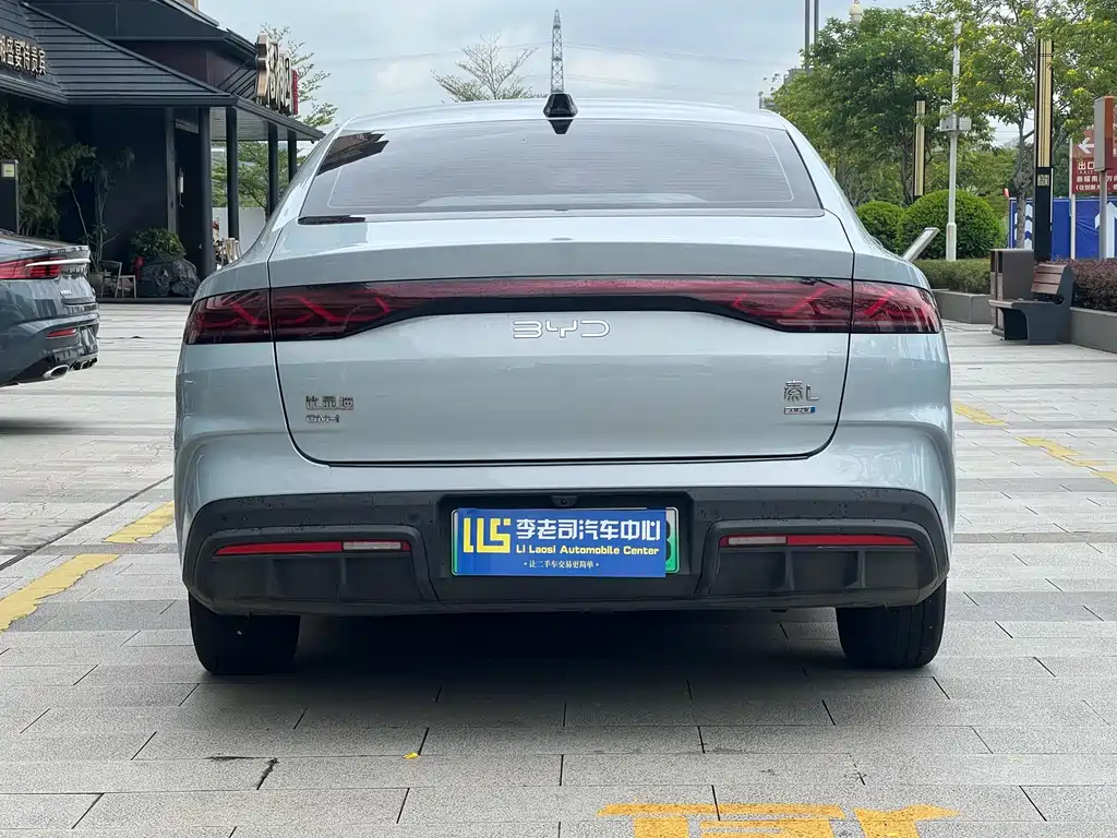 BYD Qin L