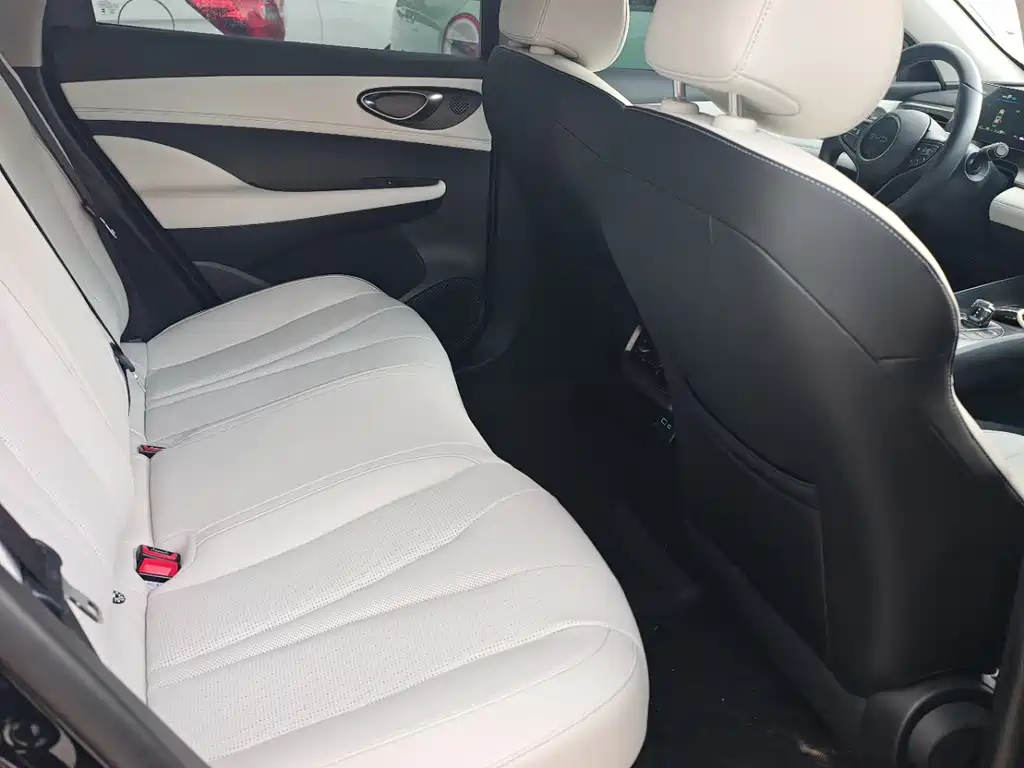 BYD Seal 05 DM-i