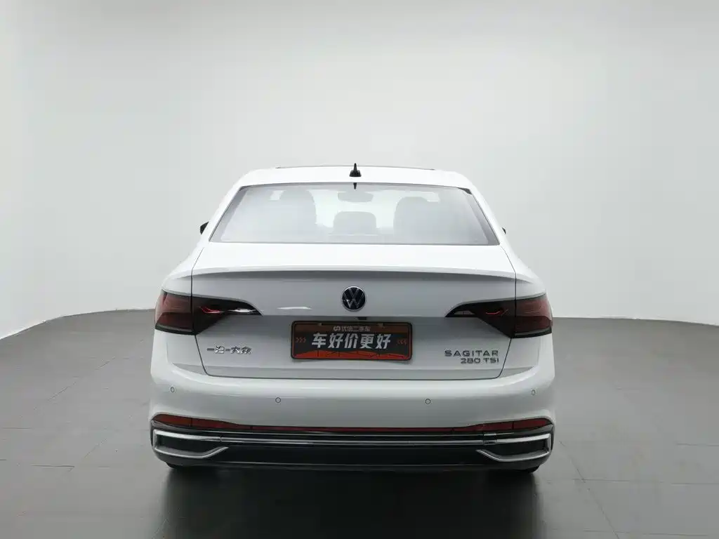 Volkswagen Sagitar