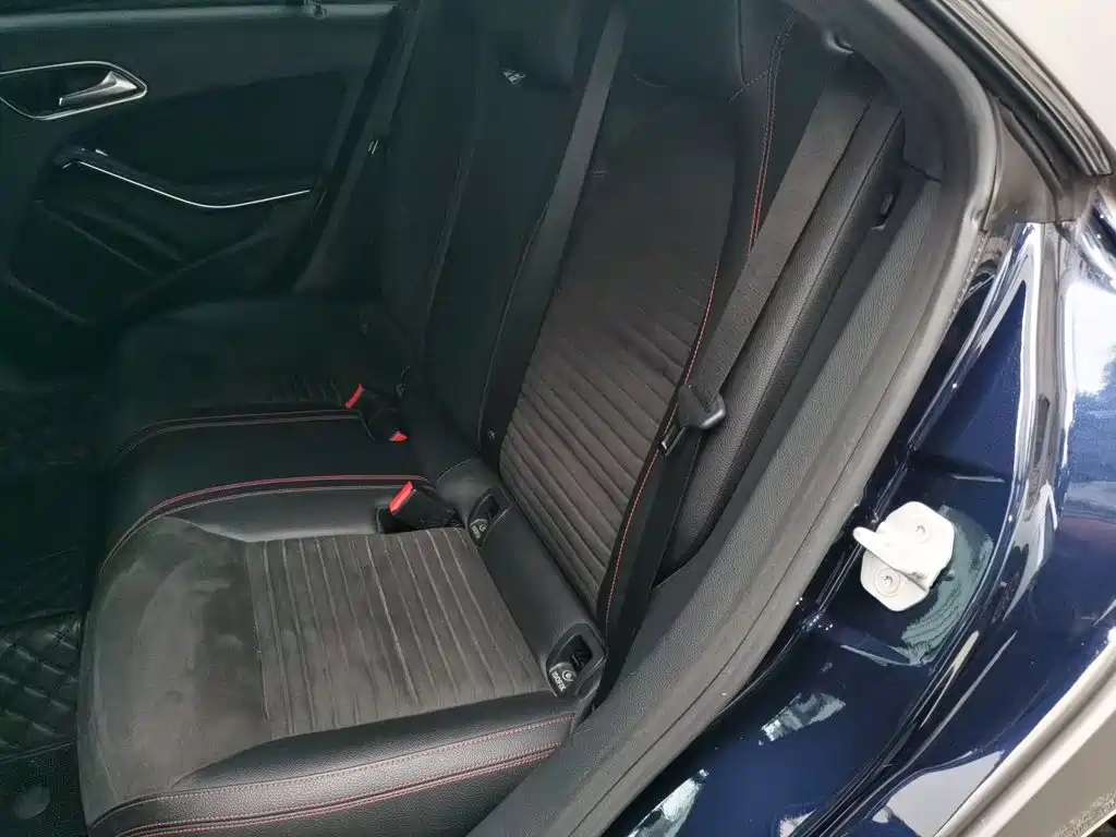 Mercedes-Benz CLA (Import)