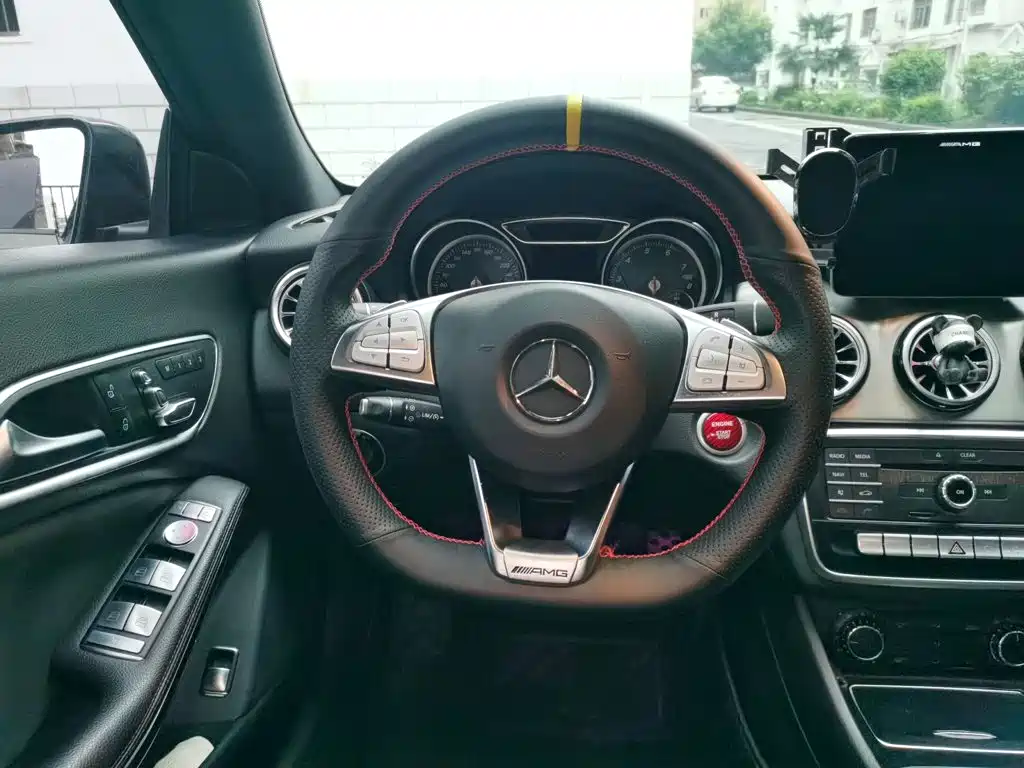 Mercedes-Benz CLA (Import)