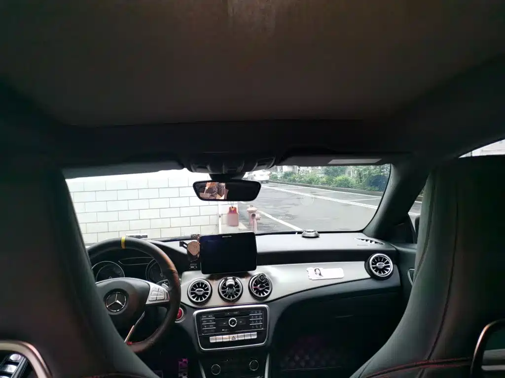 Mercedes-Benz CLA (Import)
