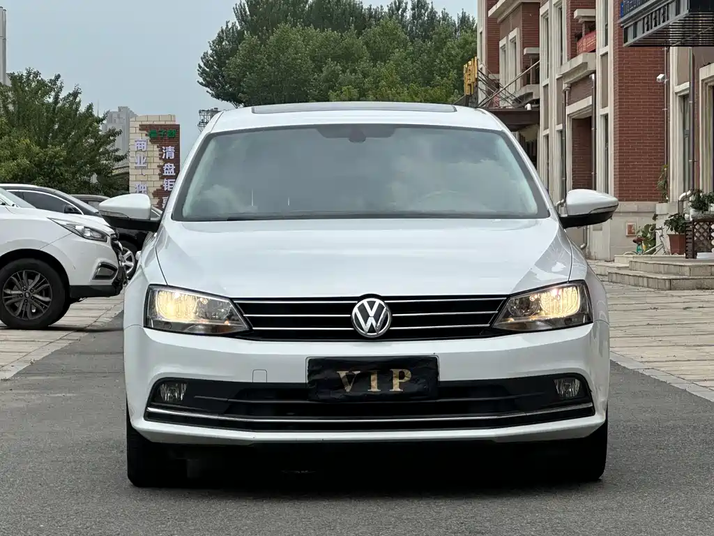 Volkswagen Sagitar