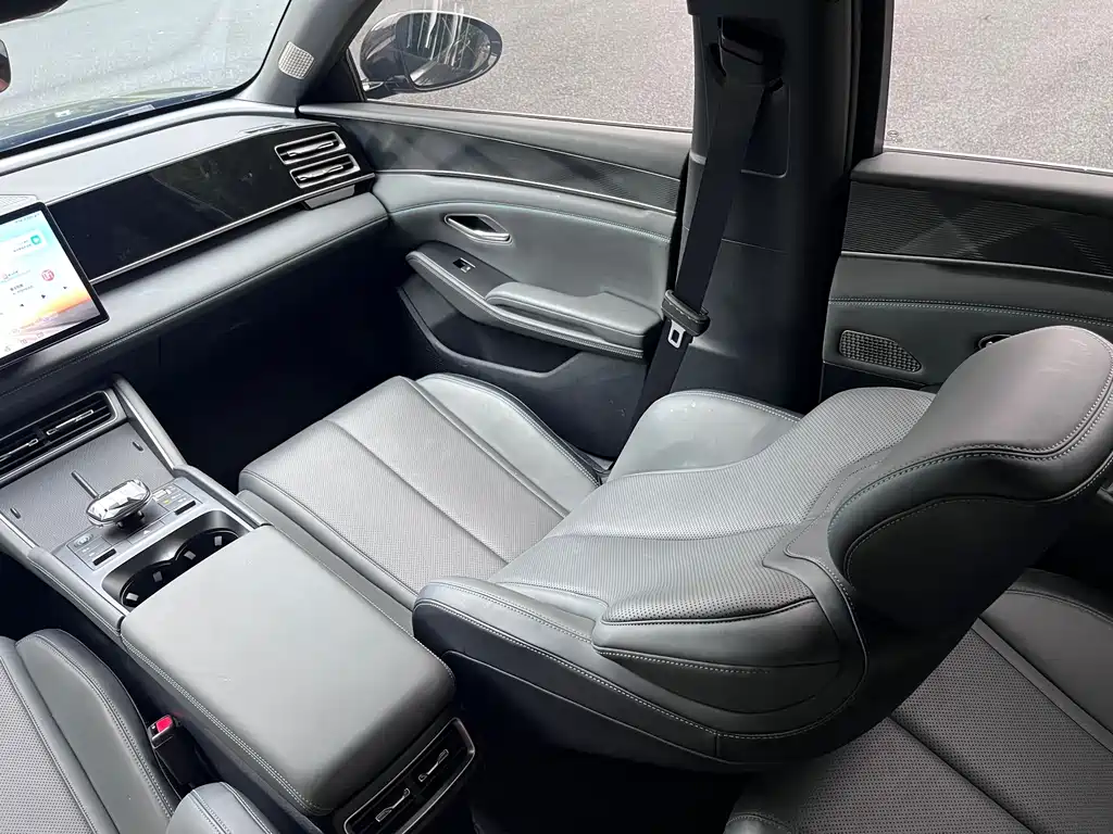 BYD Qin L