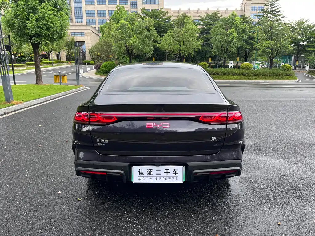 BYD Qin L