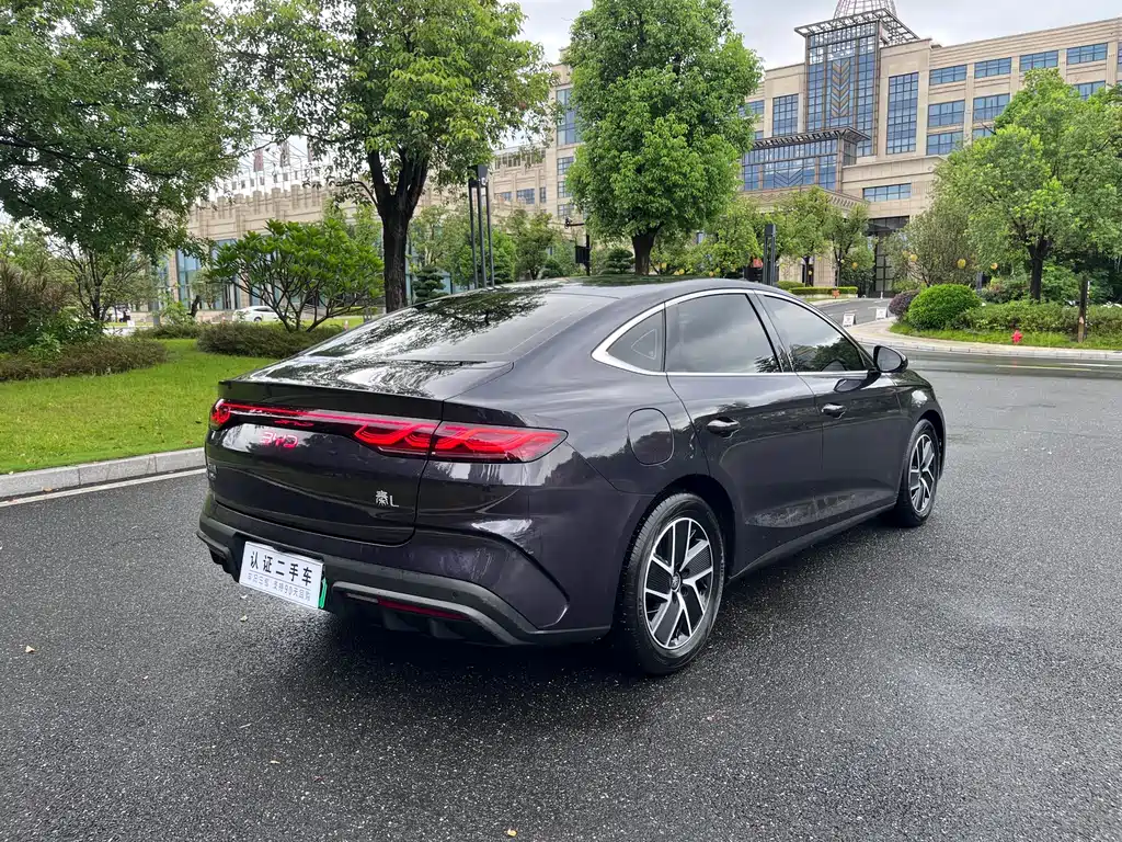 BYD Qin L