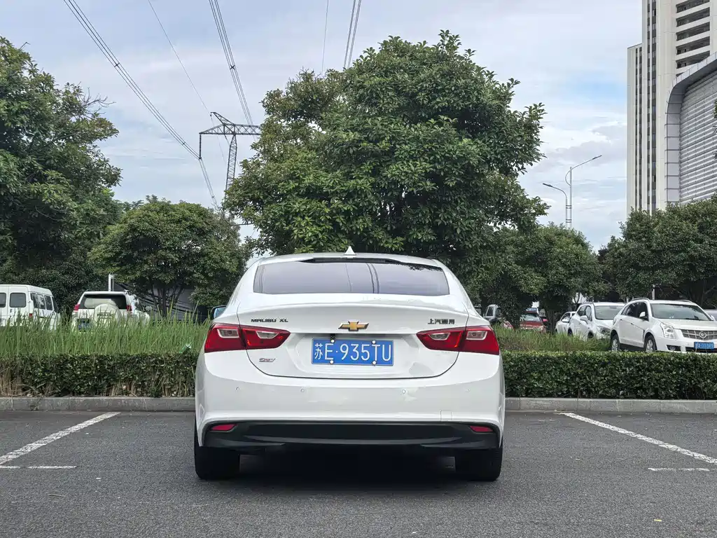 Chevrolet Malibu XL