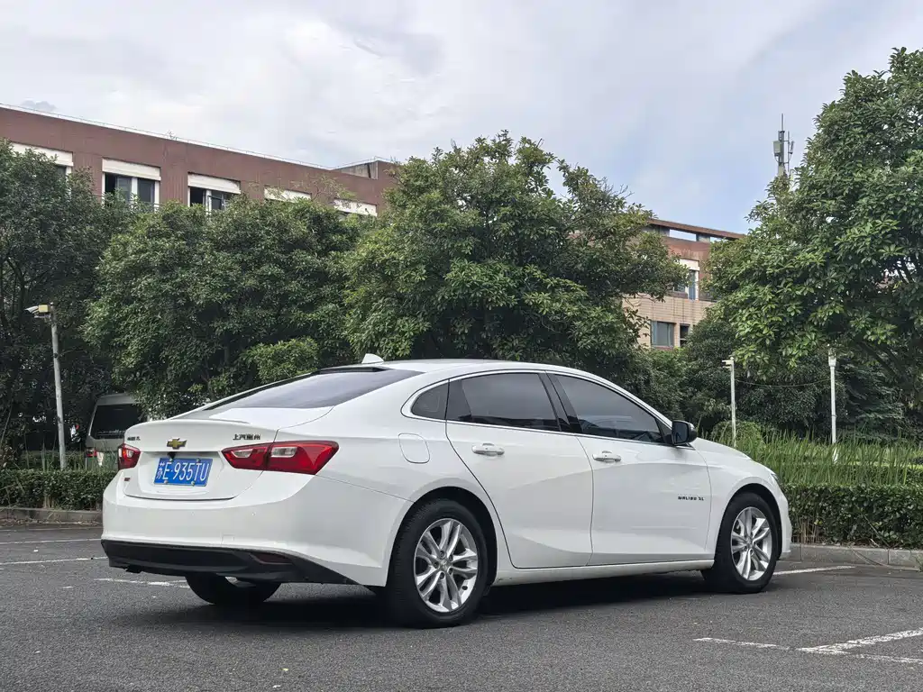 Chevrolet Malibu XL