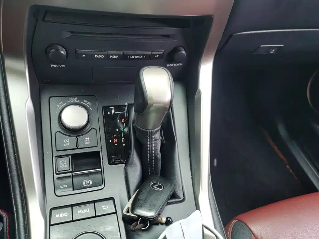 Lexus NX