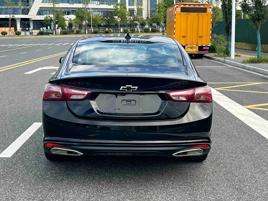 Chevrolet Malibu XL