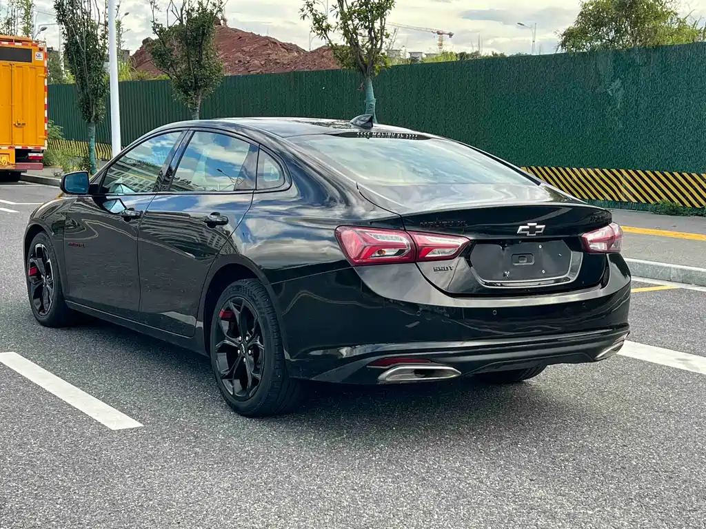 Chevrolet Malibu XL