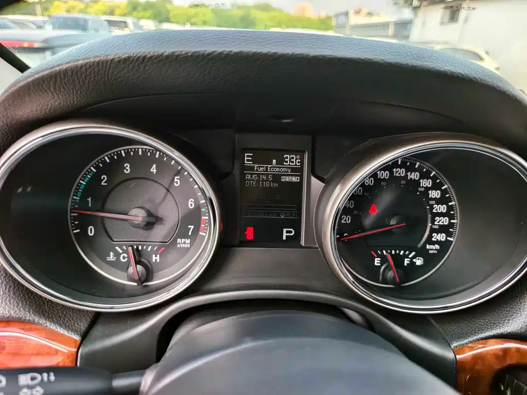 Jeep Grand Cherokee (Import)