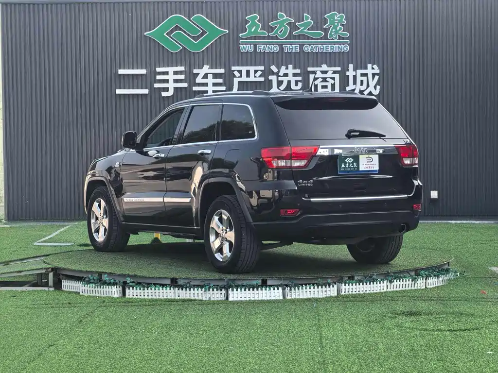 Jeep Grand Cherokee (Import)