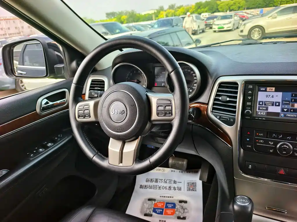 Jeep Grand Cherokee (Import)