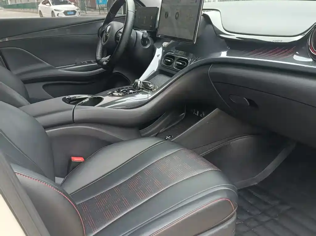 BYD e2