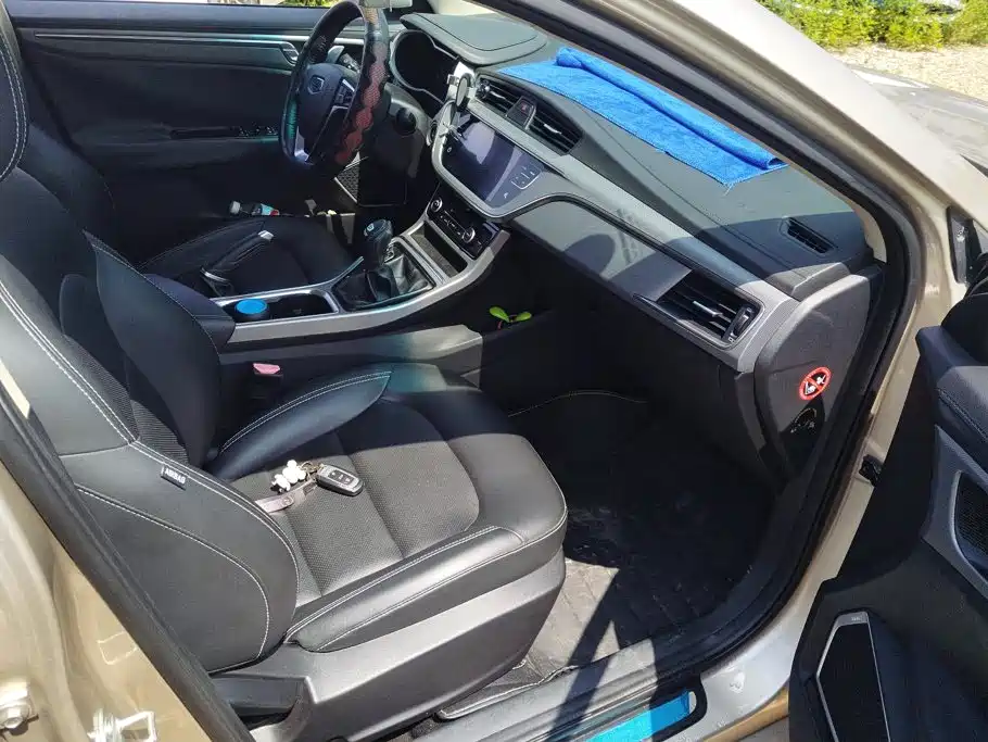 Geely Emgrand GL