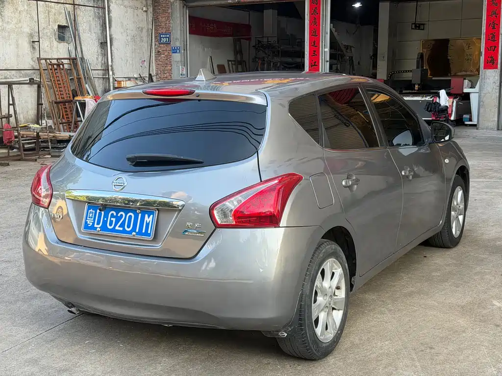 Nissan Tiida