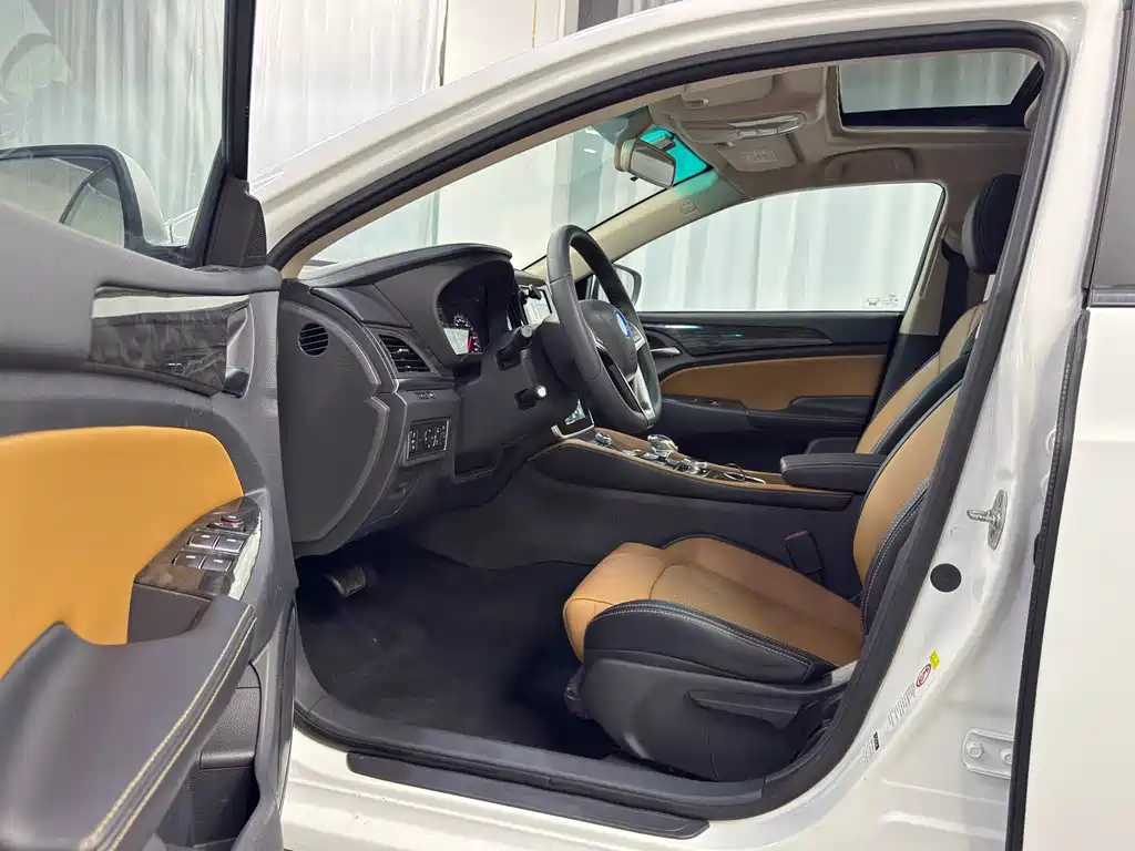 BYD Qin NEV