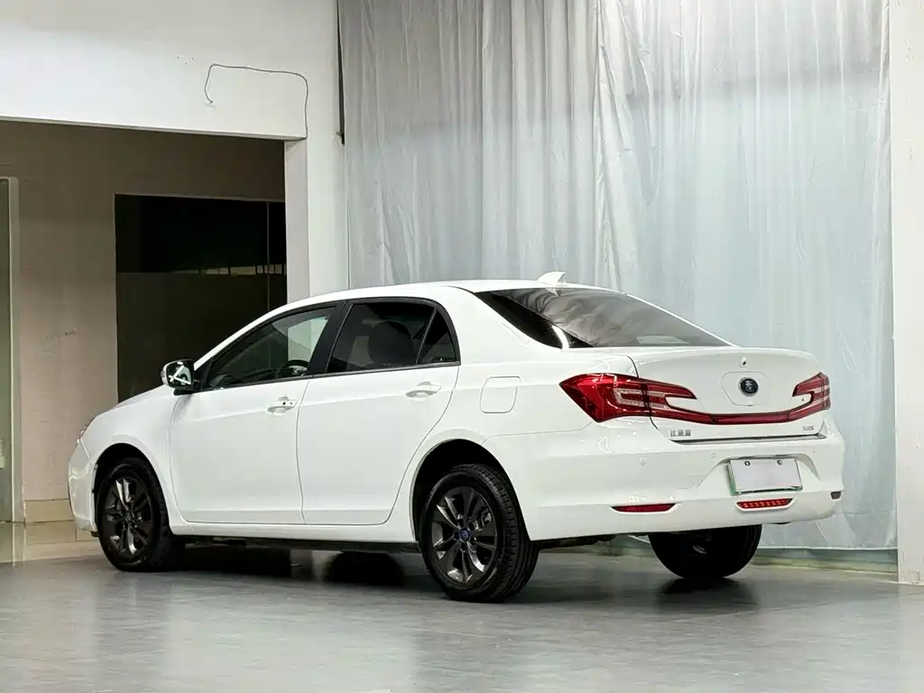 BYD Qin NEV