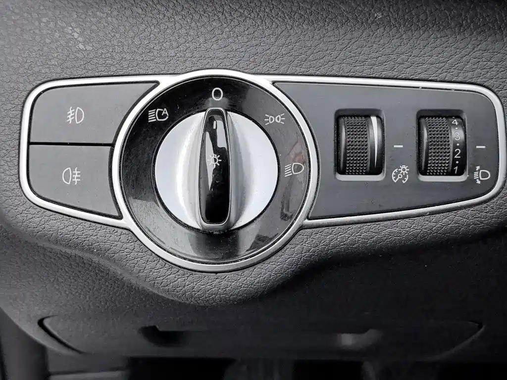BYD MAX