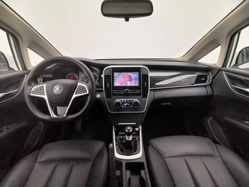 BYD MAX