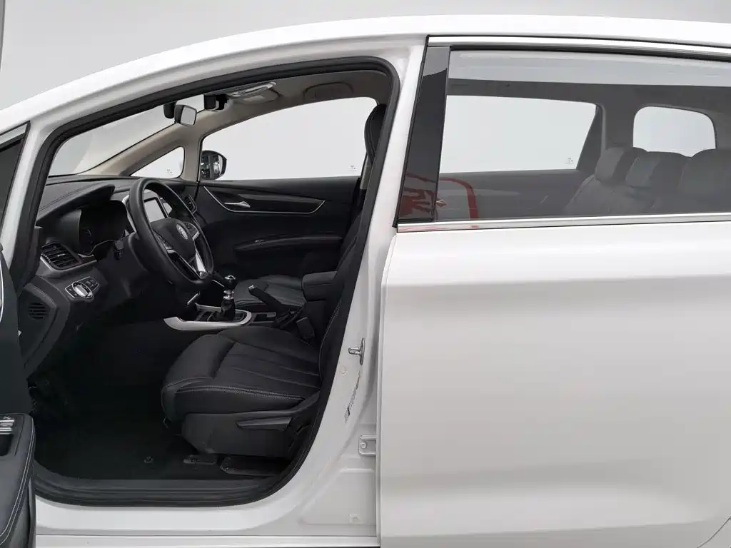 BYD MAX