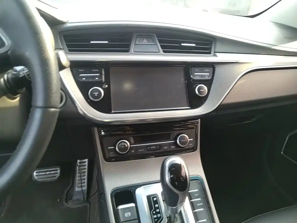 Geely Emgrand GS