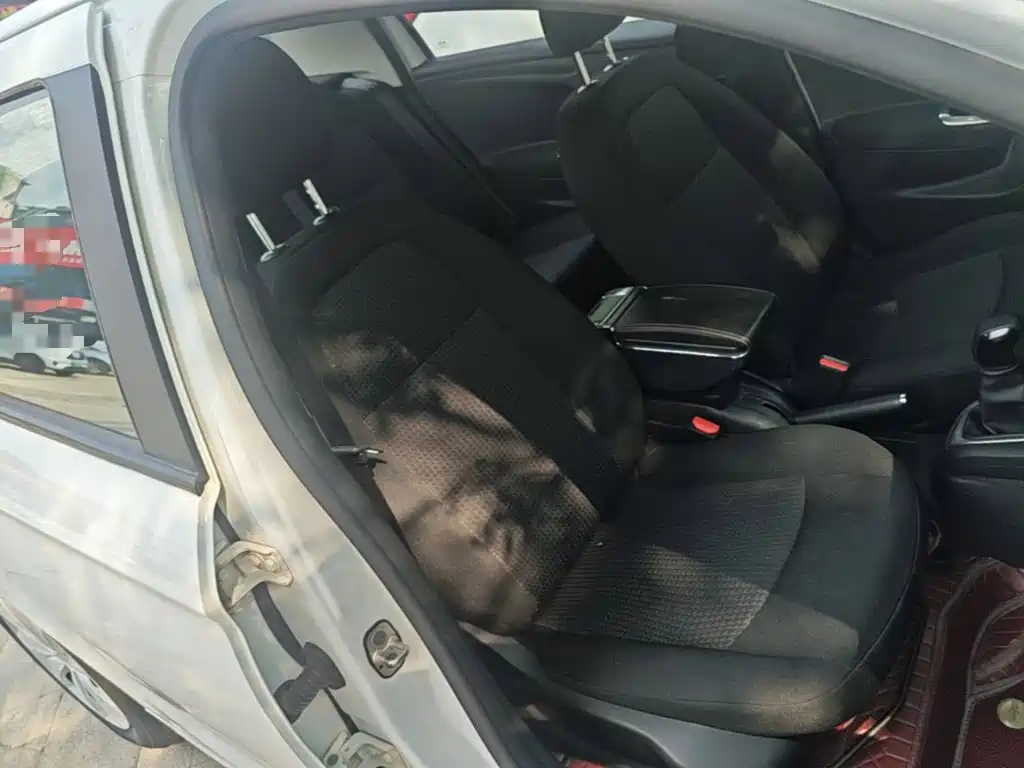Peugeot 301