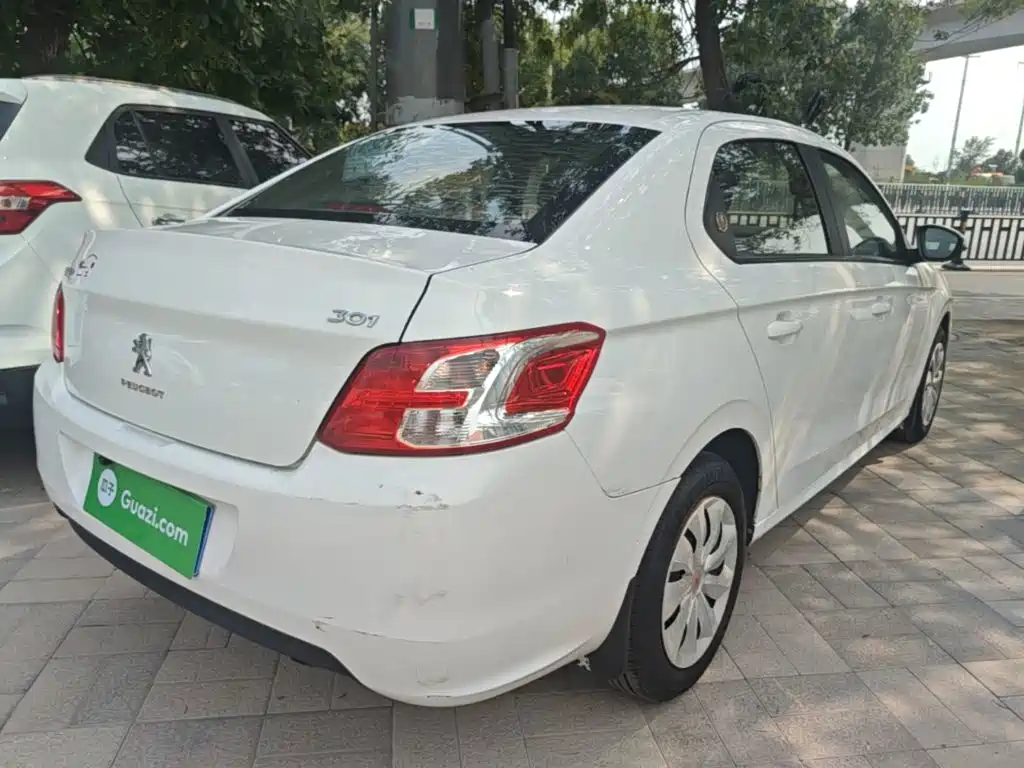 Peugeot 301