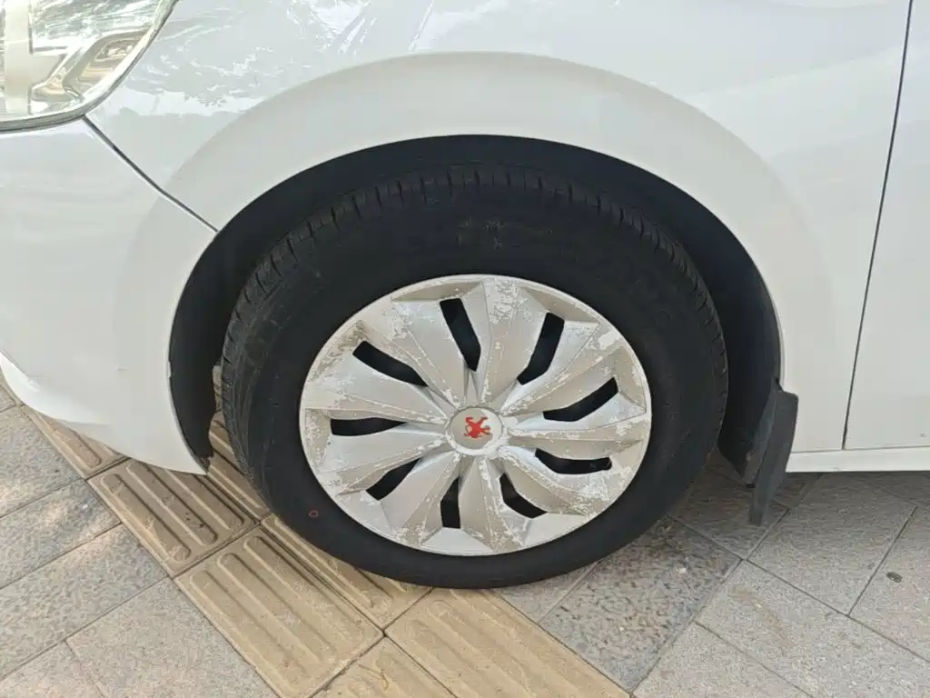 Peugeot 301