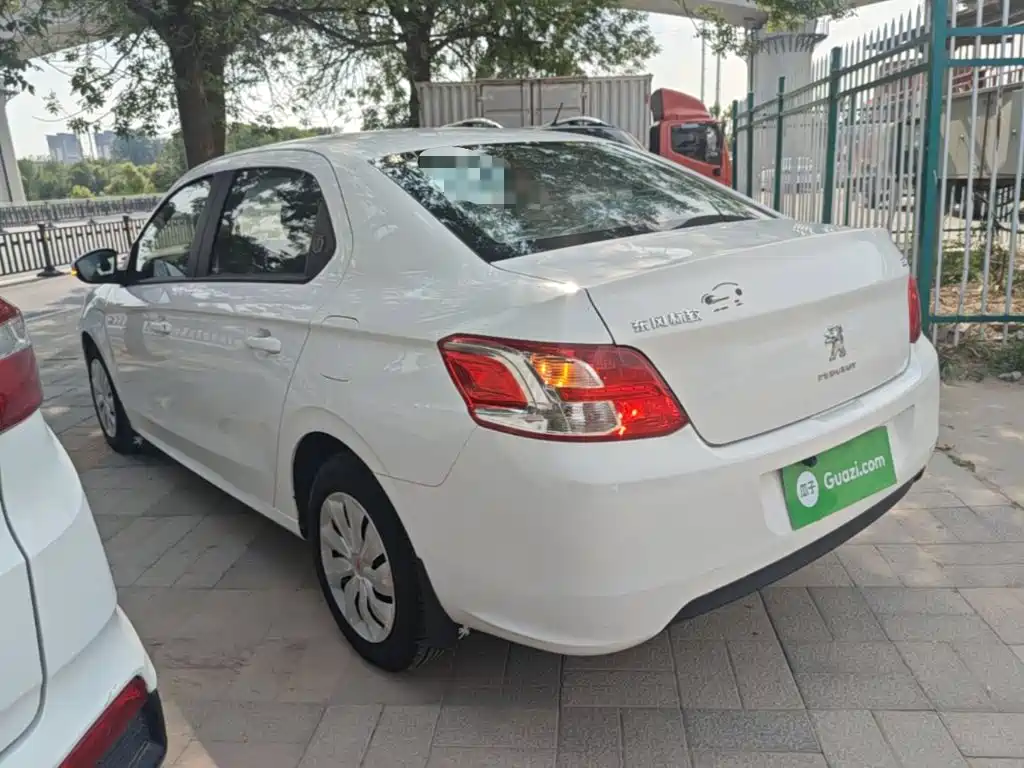 Peugeot 301