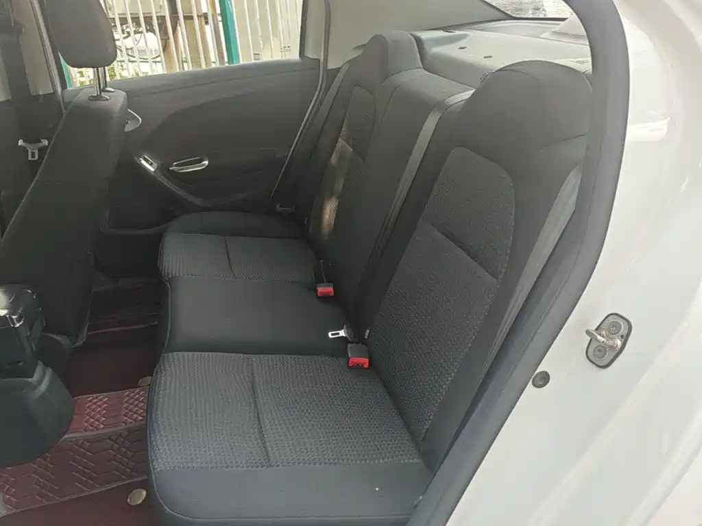 Peugeot 301