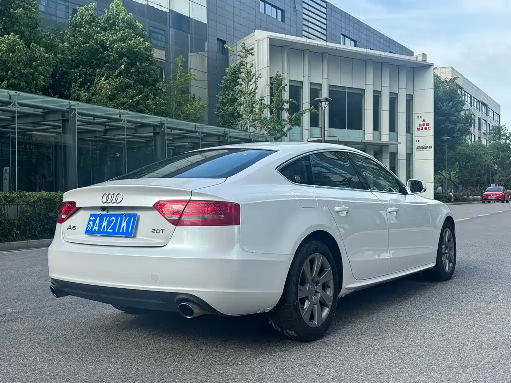 Audi A5 (Import)