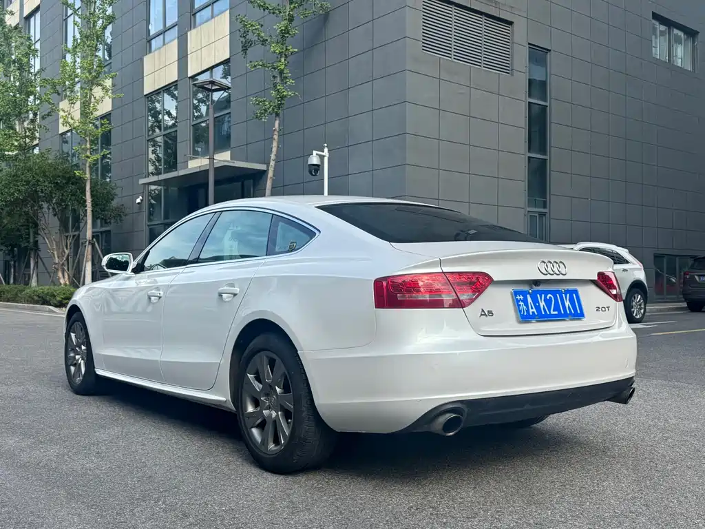 Audi A5 (Import)