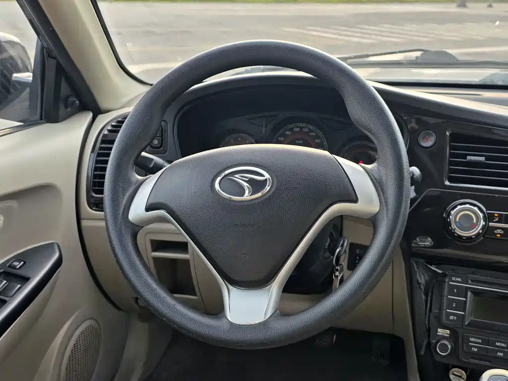 Soueast V3 Lingyue