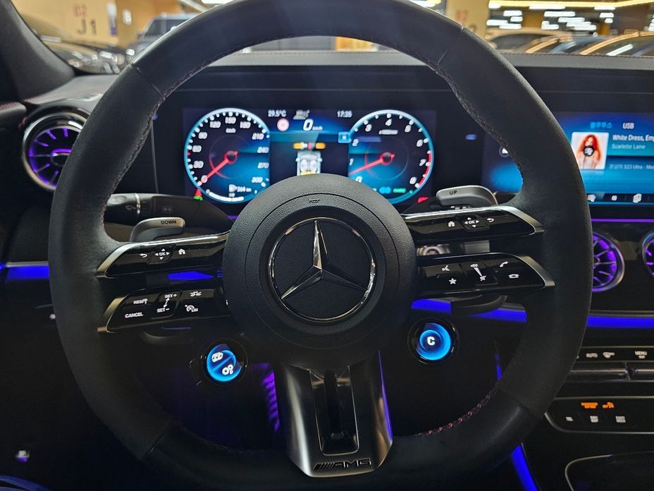 Mercedes-Benz CLS-Class