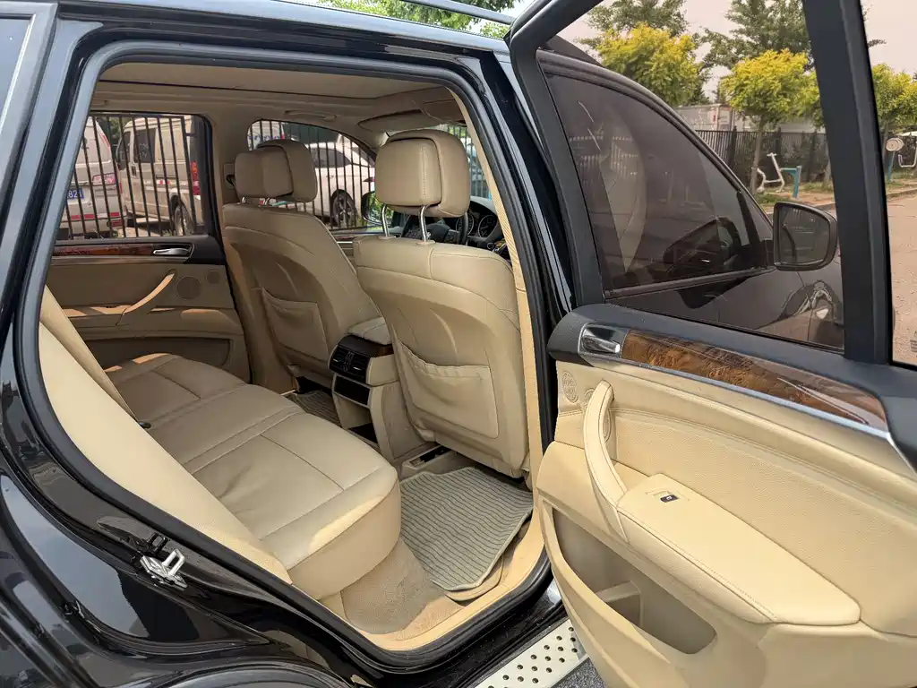 BMW X5 (Import)