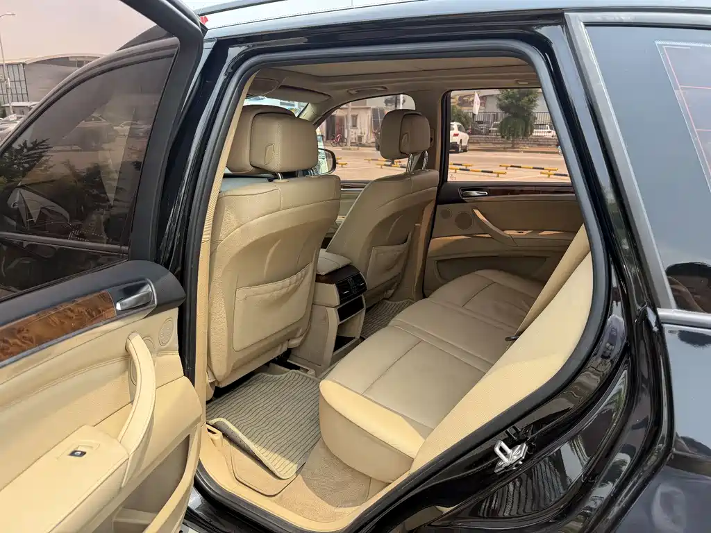BMW X5 (Import)