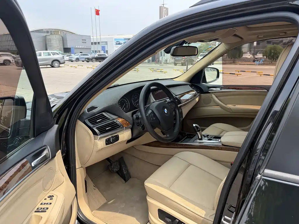 BMW X5 (Import)