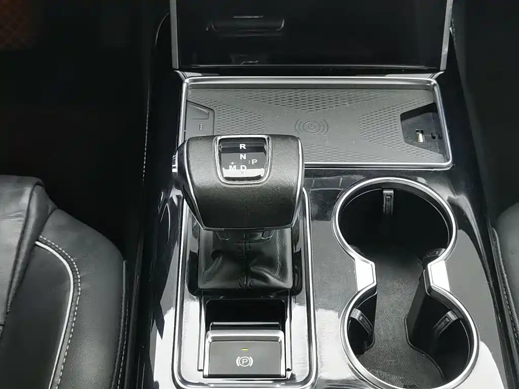 Hongqi Hongqi HS7