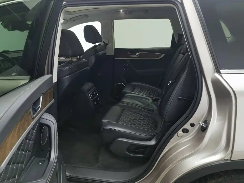 Hongqi Hongqi HS7