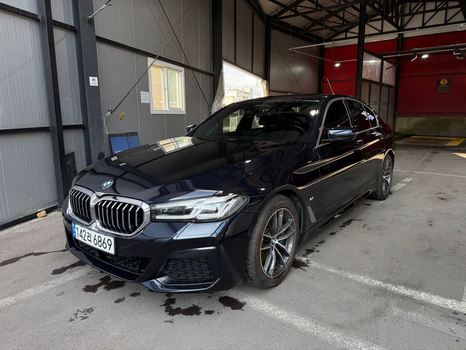 BMW 5-Series