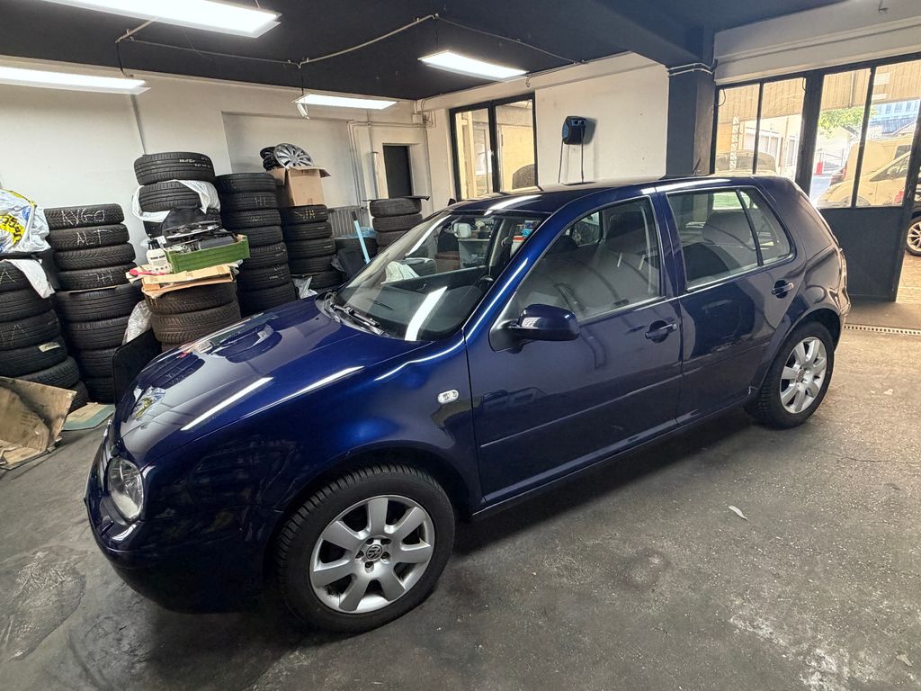 Volkswagen Golf