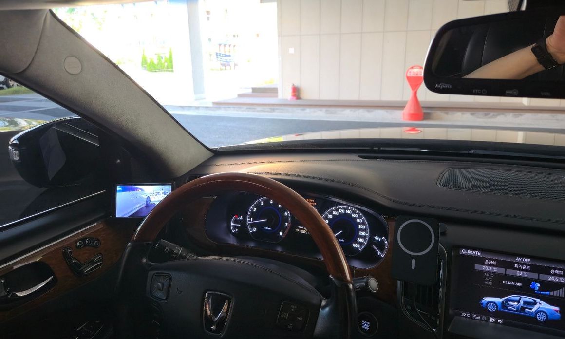 Hyundai Equus