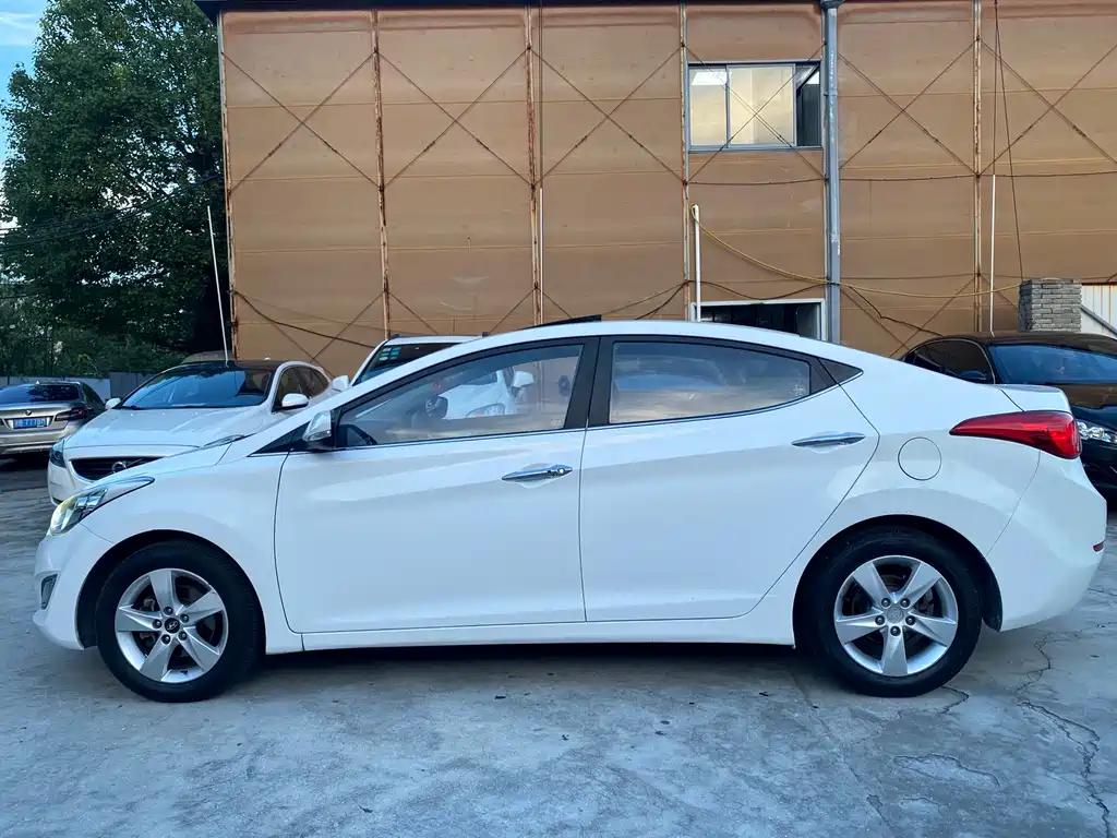Hyundai Elantra Langdong